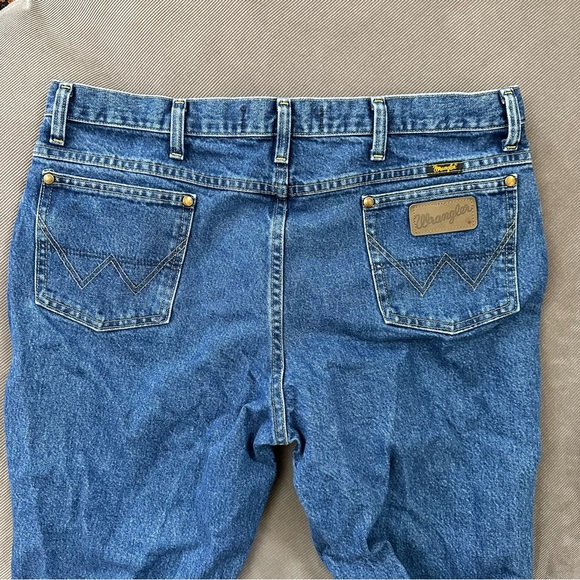 Wrangler George Strait Cowboy Cut Jeans Mens 38X30 Medium Wash Denim Workwear - Picture 6 of 10